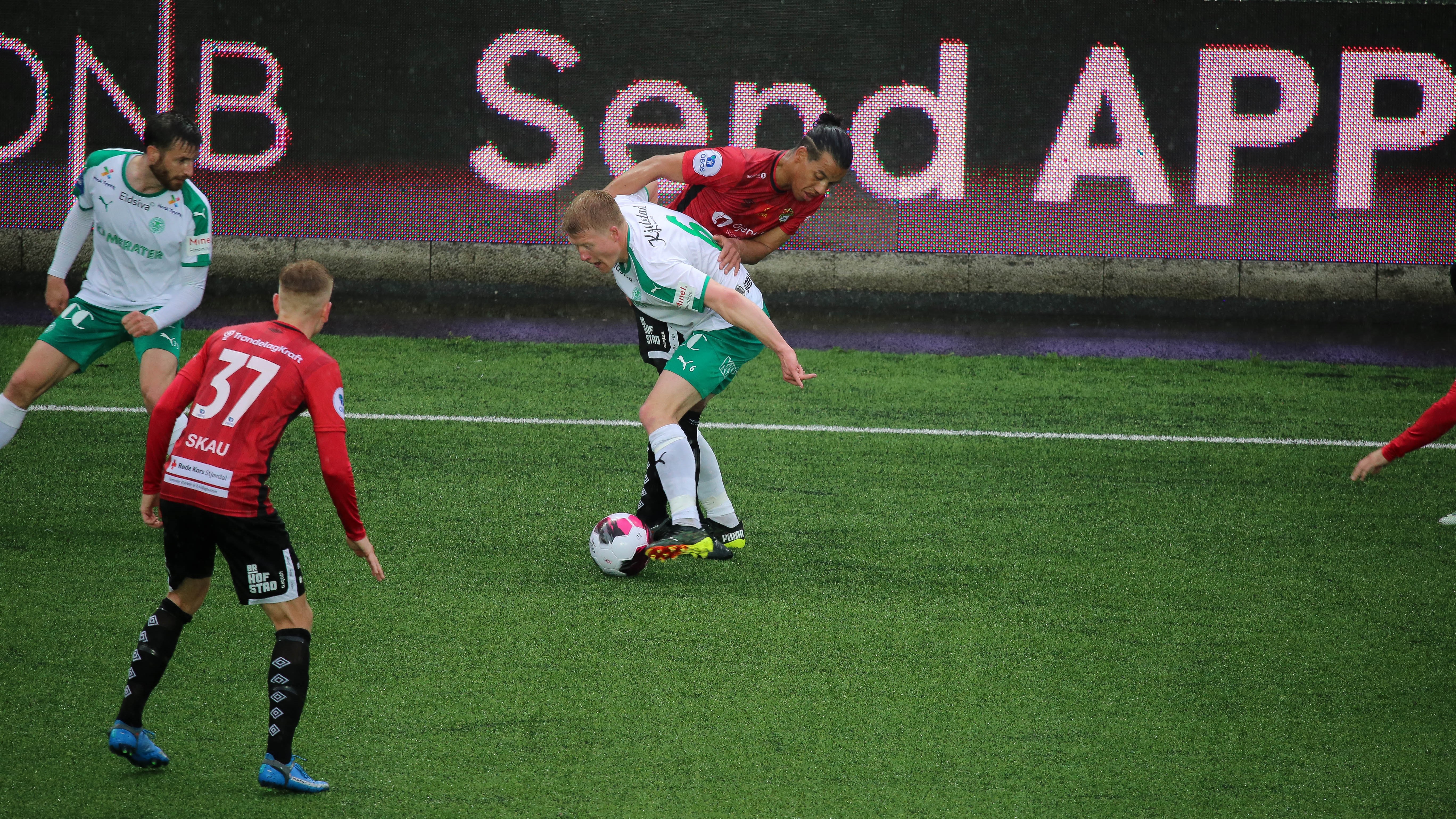 Debutantenes kveld på Briskeby